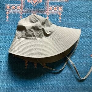 Olive Gardenheir 3L waterproof hat S/M